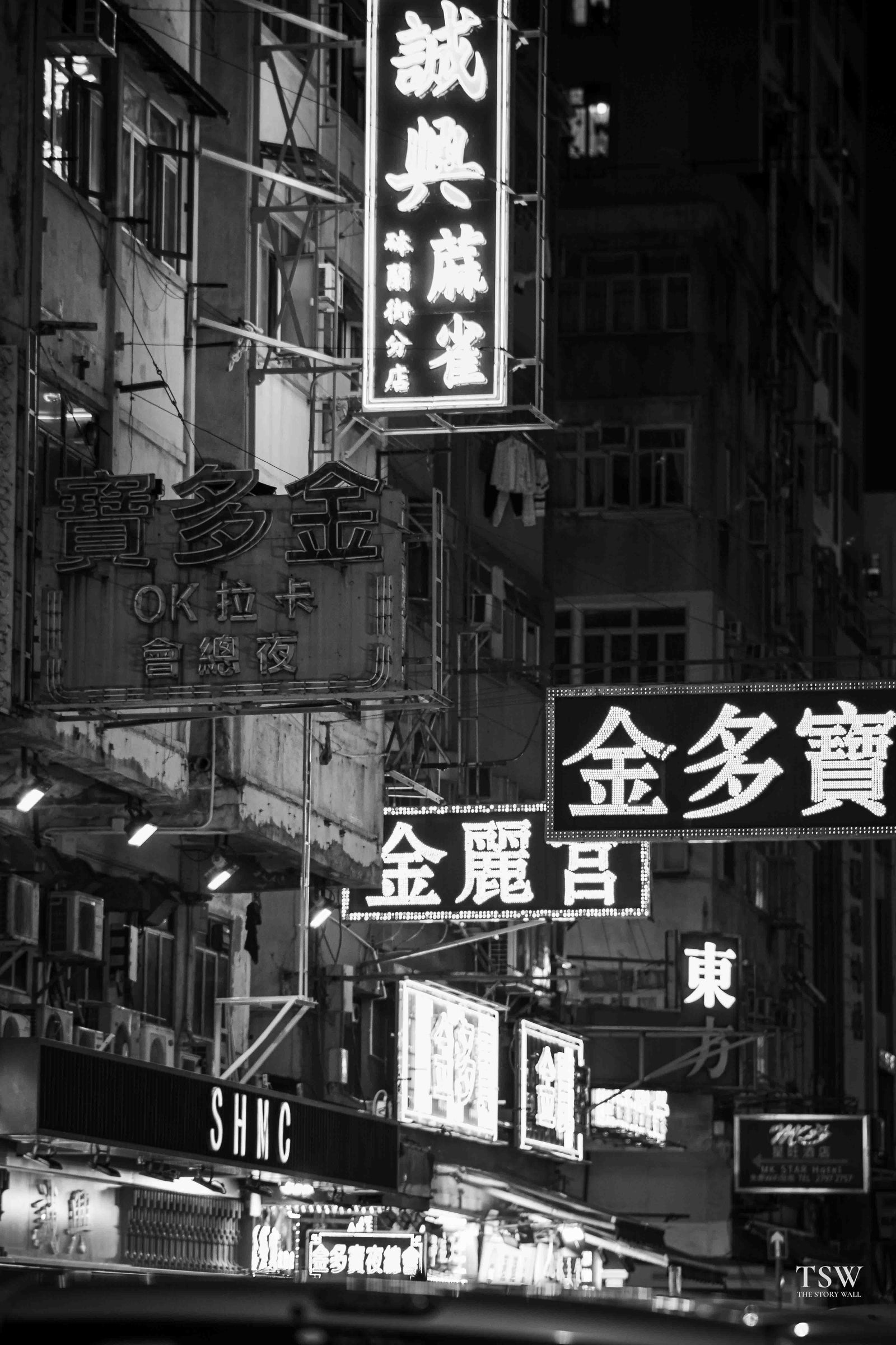 hk-neons-night — 2