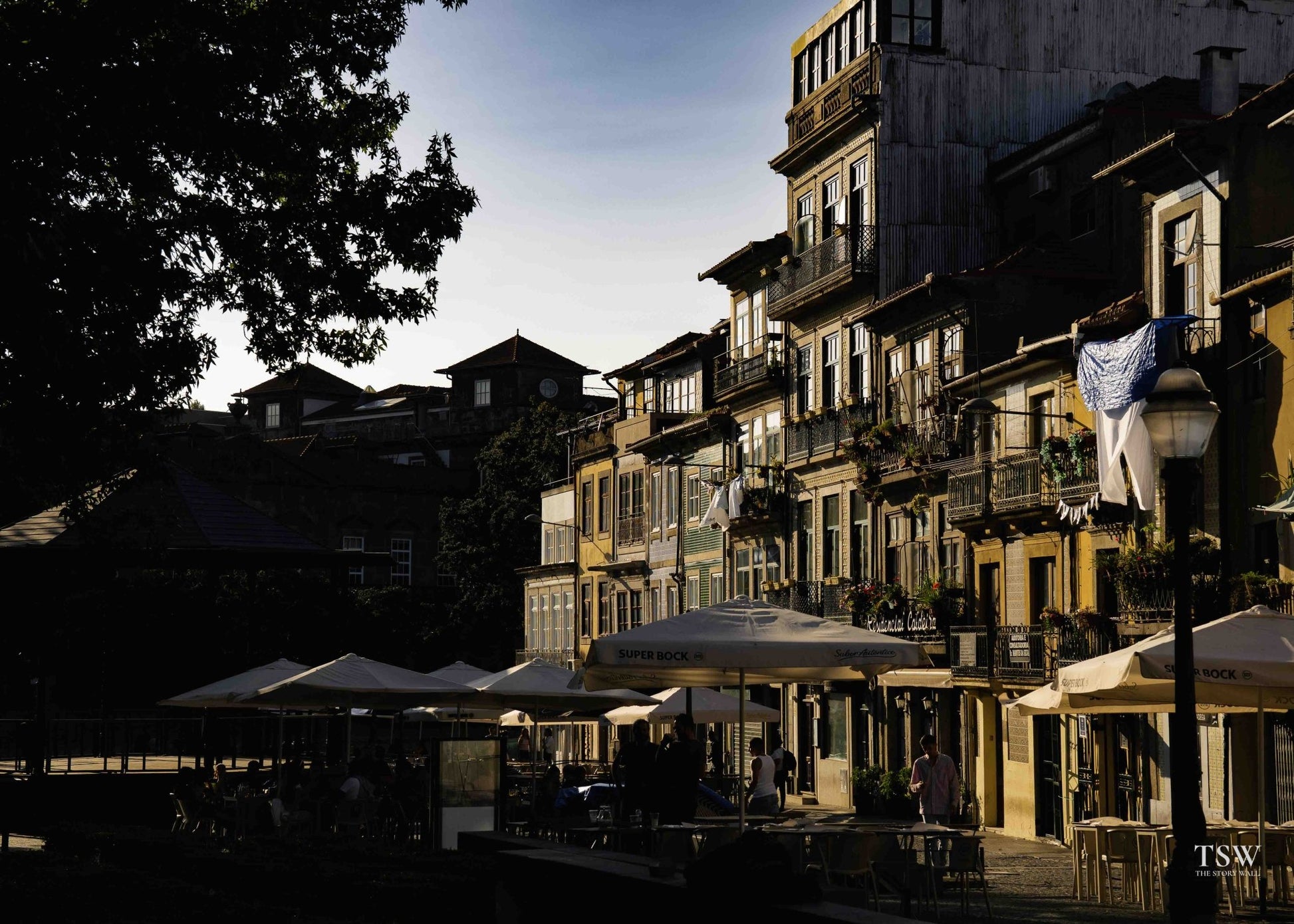 Porto Sunset Vibes - The Story Wall - 